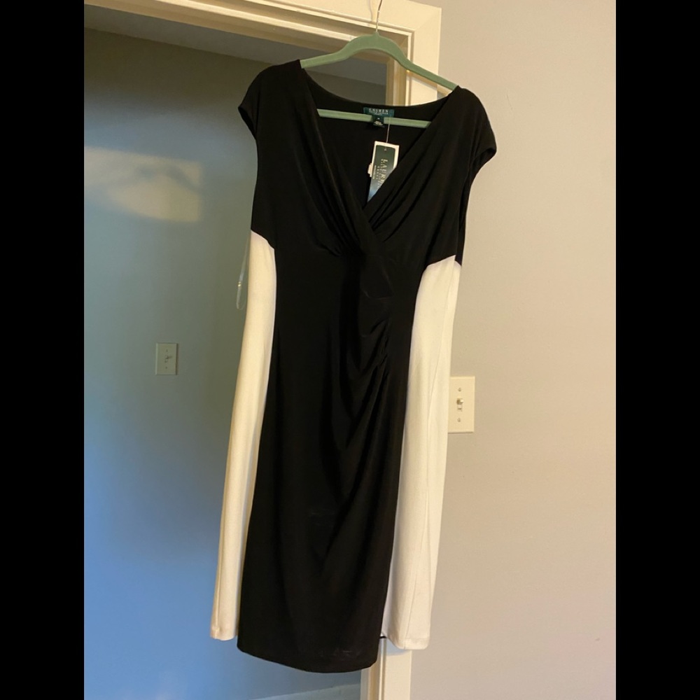 Very flattering dress-great for weddings or cocktail parties or a night out!